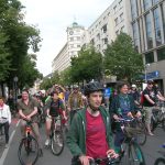 Raddemo für eine dezentrale Verkehrswende unterwegs zum Verkehrsministerium Raddemo für eine dezentrale Verkehrswende unterwegs zum Verkehrsministerium