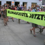 Fridays for Future fordert "Klimaschutz JETZT!" bei der Mobilität.
